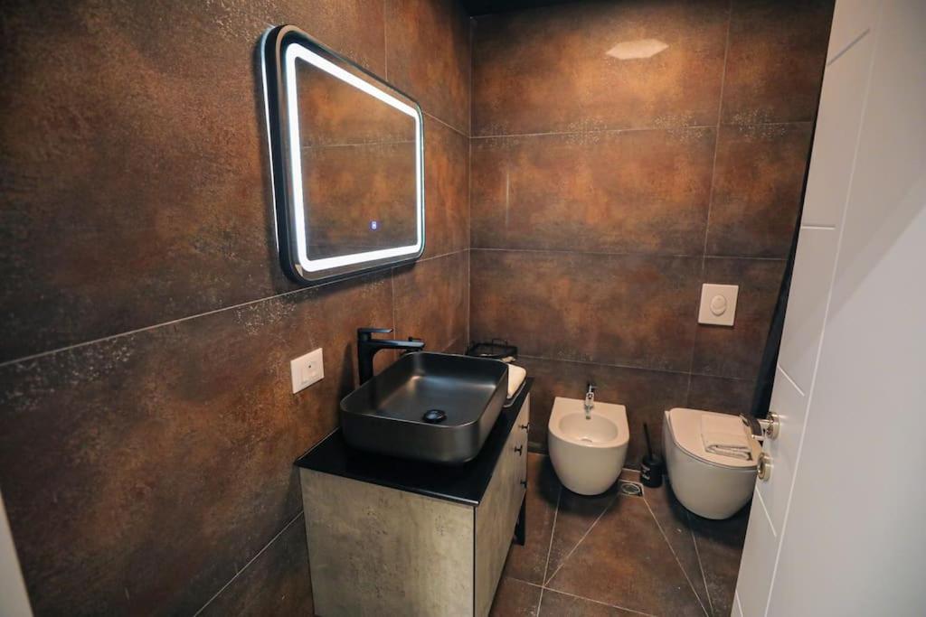 Miku Apartment-Upscale 2Bdr Apartment With A Spectacular View Тирана Екстериор снимка